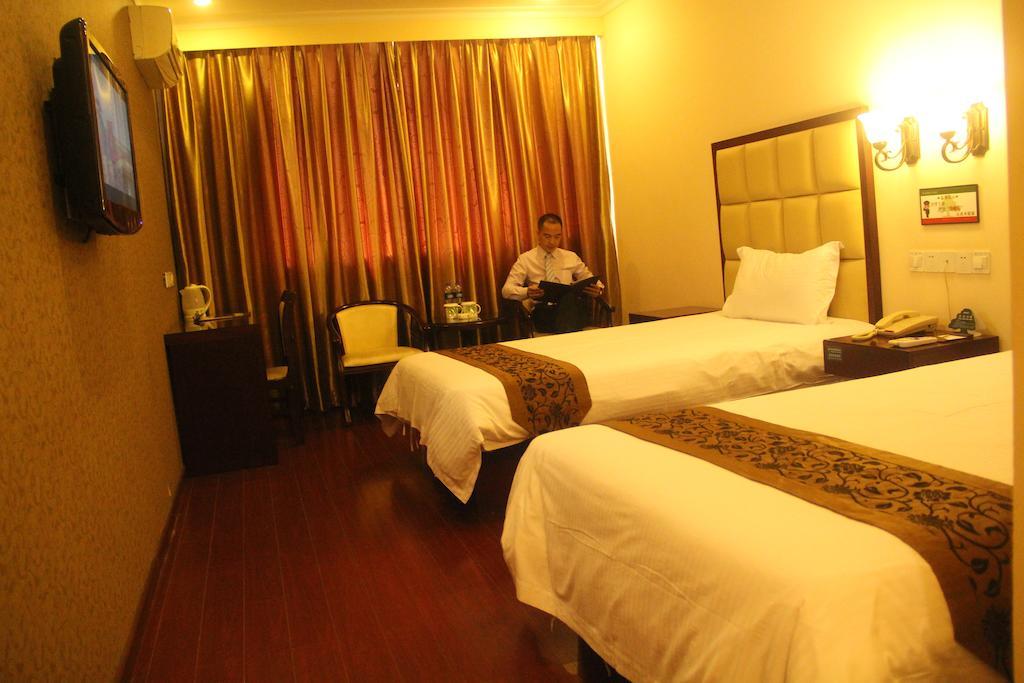 Greentree Inn Guangdong Guangzhou Jichang Road Express Hotel Zimmer foto